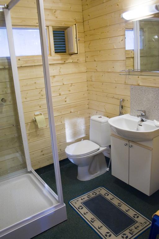 Vanha Vaeaetaenen Cottage Vaatanen Стая снимка