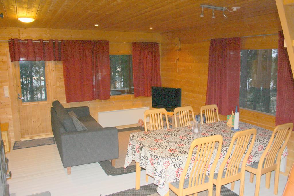 Vanha Vaeaetaenen Cottage Vaatanen Екстериор снимка