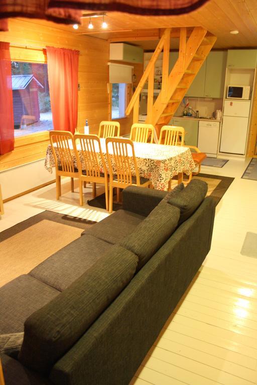 Vanha Vaeaetaenen Cottage Vaatanen Екстериор снимка